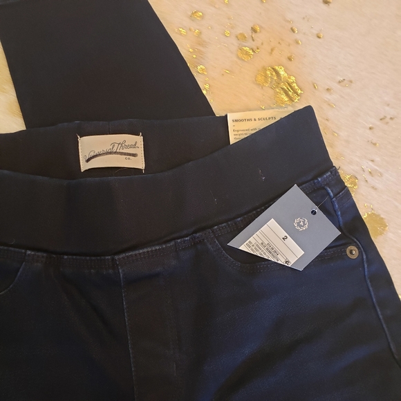 NEW Universal Thread 2/26 High Rise Jeggings - Picture 4 of 8